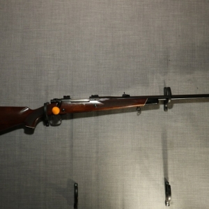 Beg Winchester M70 Kal.375HH Nr:G1015152