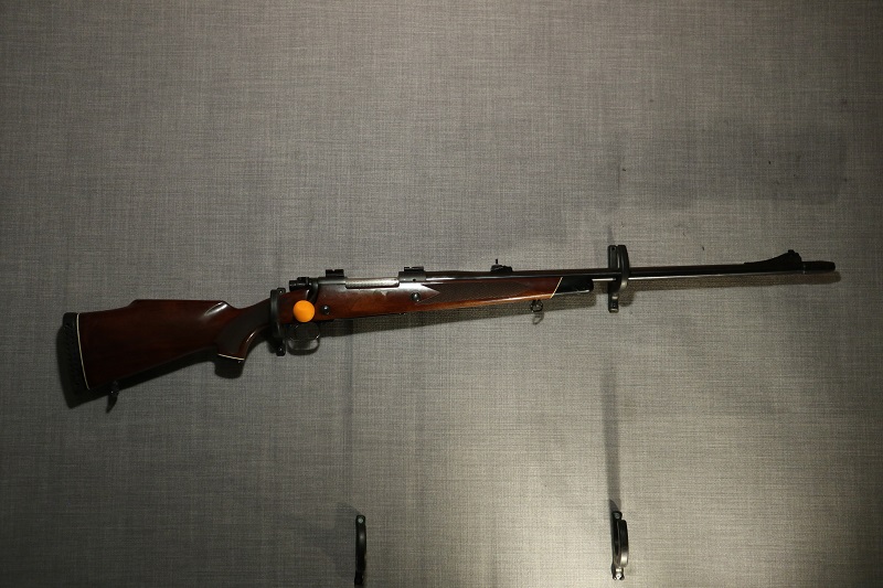 Beg Winchester M70 Kal.375HH Nr:G1015152