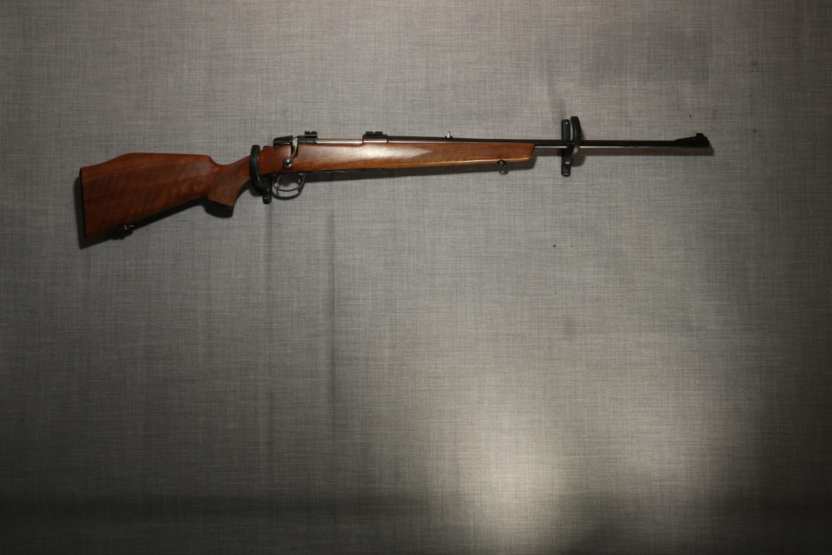 BEG Husqvarna 1900 kal 30-06 nr 351673